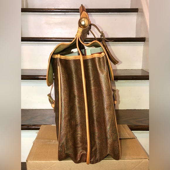 M ETRO Milano Red Paisley Coated Canvas Vachetta Double Sides Travel Bag 56cm - Picture 5 of 14